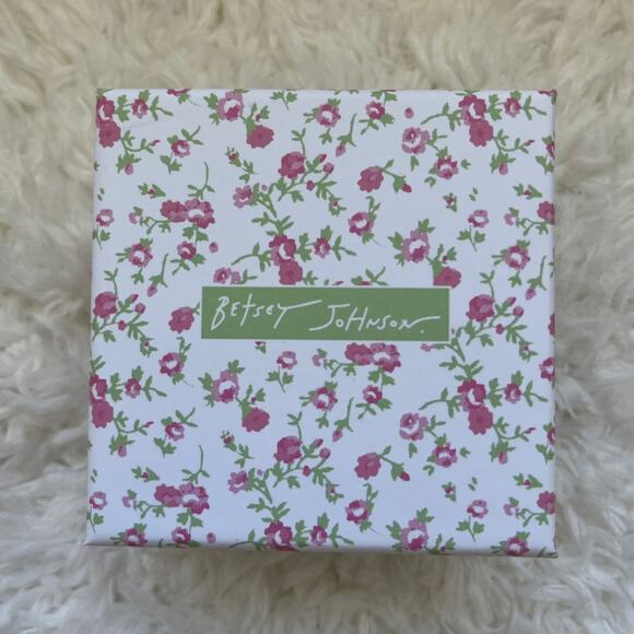 Betsey Johnson Hop To It Tulip Studs Pink Earrings NEW Flower Spring - Picture 6 of 11